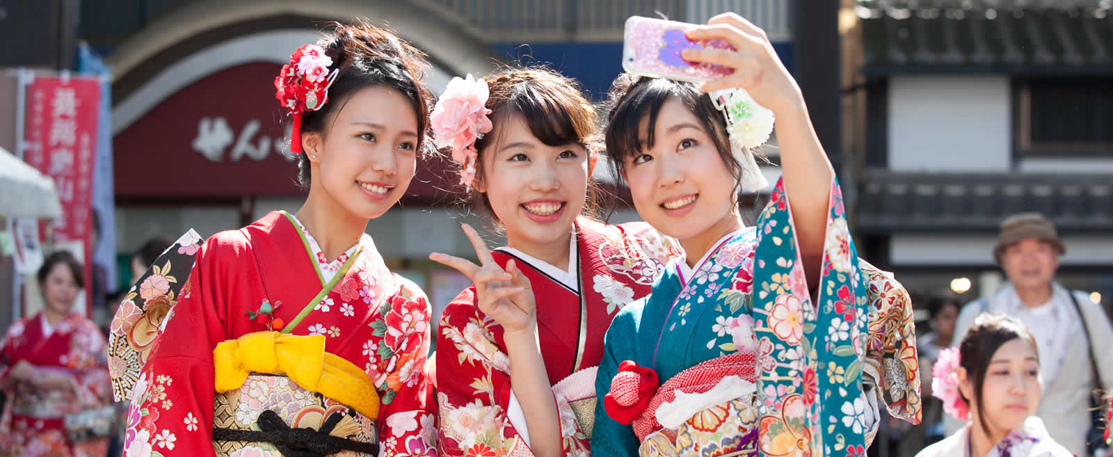 Read more about the article Quần áo, trang phục Nhật Bản